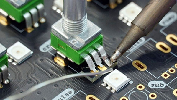Wéi eng Kraaftqualitéit Probleemer kënne mat der Handkaart Filteren an de Power Systemer léisen
